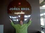 Jones Bros. earns sweet win on 'Cupcake Wars'